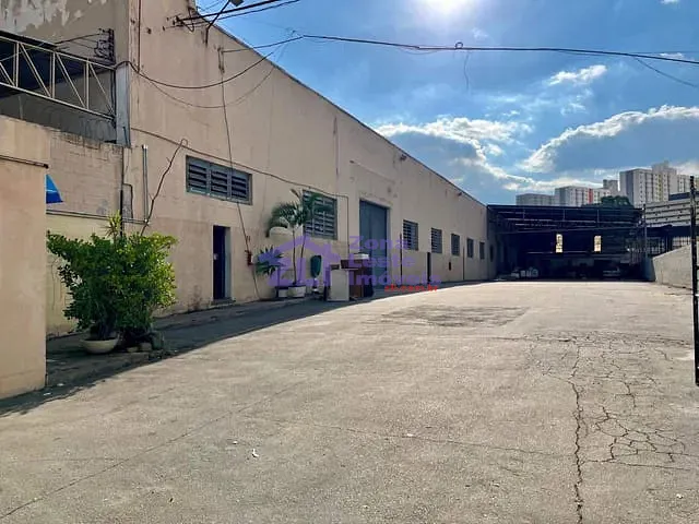 Galpão / Barracão com 6217m², para alugar, no bairro Jardim Humaitá em São Paulo