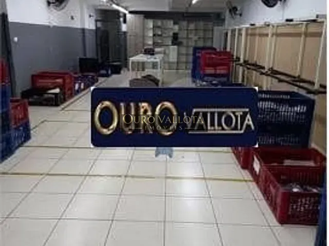 Galpão / Barracão com 1800m², à venda, no bairro Bom Retiro em São Paulo