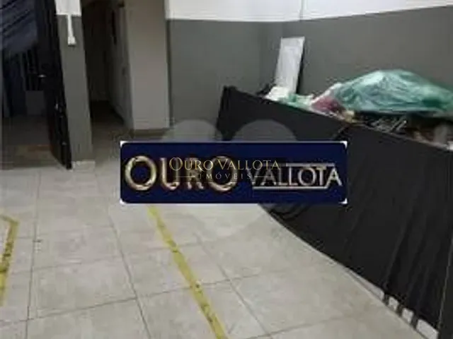 Galpão / Barracão com 1800m², à venda, no bairro Bom Retiro em São Paulo