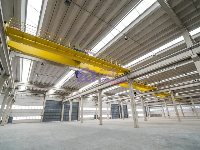 Galpão / Barracão com 20000m², para alugar, no bairro Vila Alpina em São Paulo