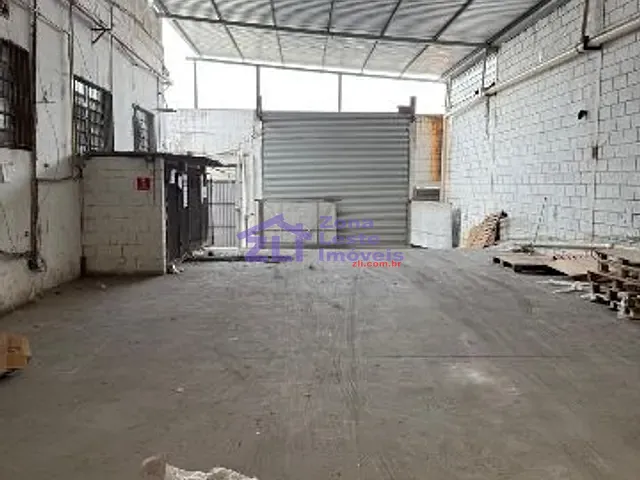 Galpão / Barracão com 300m², à venda, no bairro Jardim Dona Sinhá em São Paulo