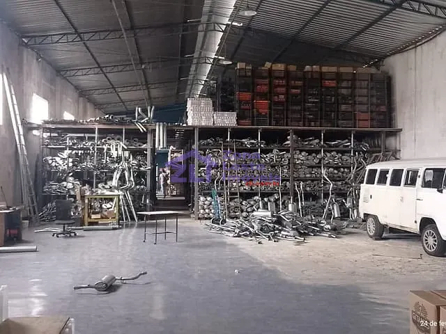 Galpão / Barracão com 652m², para alugar, no bairro Vila Ré em São Paulo