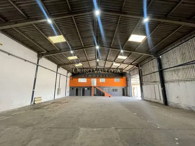 Galpão / Barracão com 1000m², para alugar, no bairro Vila Carrão em São Paulo