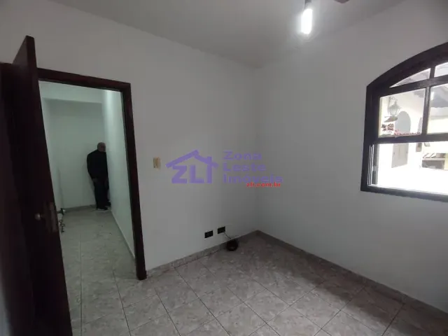 Galpão / Barracão com 270m², para alugar, no bairro Vila Primavera em São Paulo