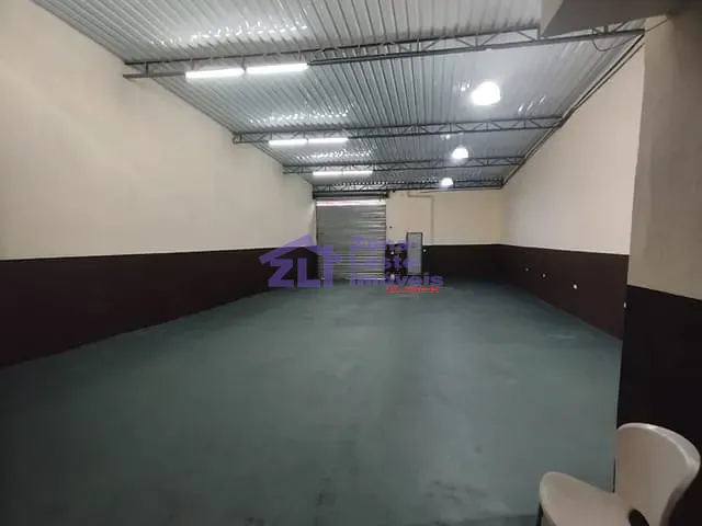 Galpão / Barracão com 270m², para alugar, no bairro Vila Primavera em São Paulo