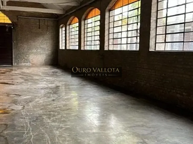 Galpão / Barracão com 2200m², para alugar, no bairro Mooca em São Paulo