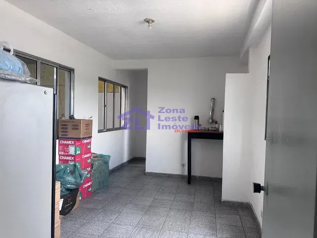 Galpão / Barracão à venda ou para alugar, no bairro Vila Mesquita em São Paulo