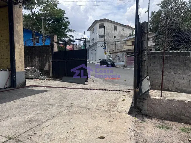 Galpão / Barracão à venda ou para alugar, no bairro Vila Mesquita em São Paulo