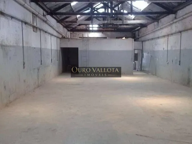 Galpão / Barracão com 240m², para alugar, no bairro Alto da Mooca em São Paulo