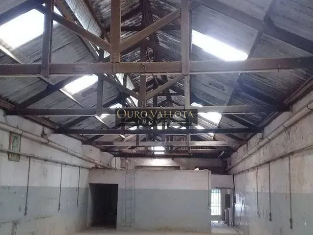 Galpão / Barracão com 240m², para alugar, no bairro Alto da Mooca em São Paulo