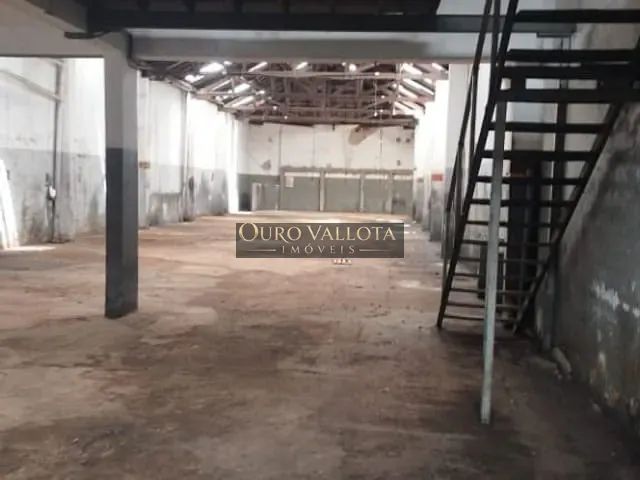 Galpão / Barracão com 500m², para alugar, no bairro Vila Invernada em São Paulo