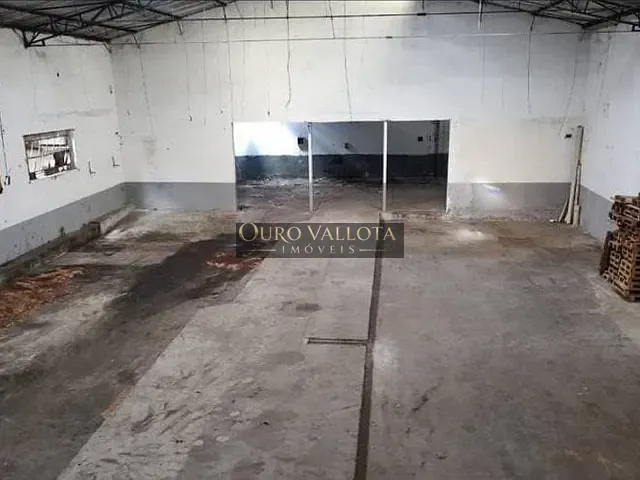 Galpão / Barracão com 1000m², à venda, no bairro Vila Brasilina em São Paulo