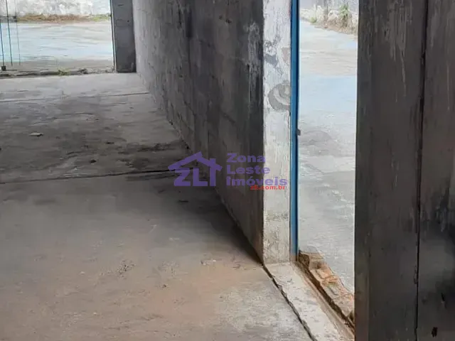 Galpão / Barracão com 250m², para alugar, no bairro Jardim Vila Formosa em São Paulo