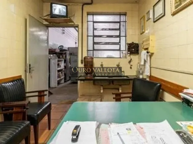 Galpão / Barracão com 750m², para alugar, no bairro Alto da Mooca em São Paulo