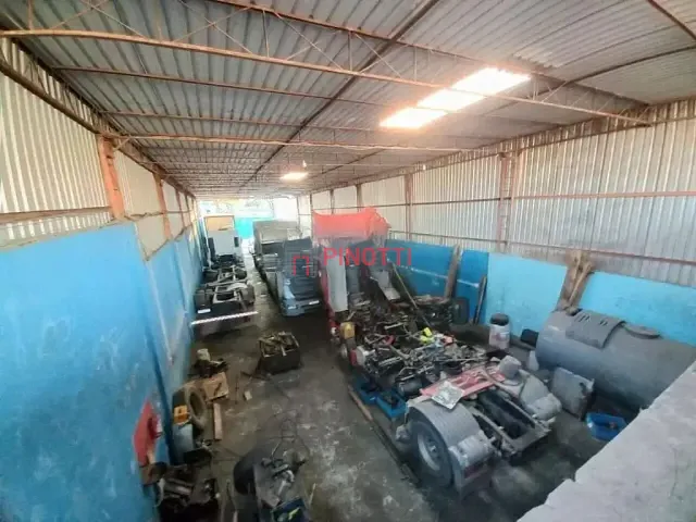 Galpão / Barracão à venda ou para alugar, no bairro Suíço em São Bernardo do Campo