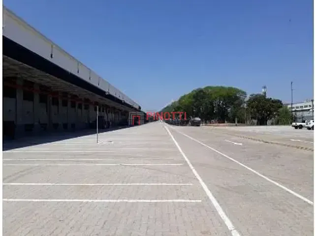 Galpão / Barracão para alugar, no bairro Batistini em São Bernardo do Campo