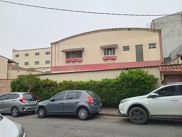 Galpão / Barracão à venda ou para alugar, no bairro Vila Príncipe de Gales em Santo André