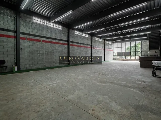 Galpão / Barracão com 674m², para alugar, no bairro Parque São Lucas em São Paulo