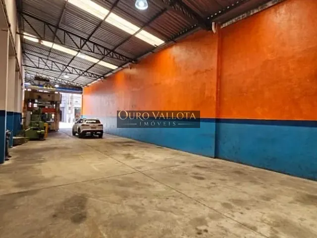 Galpão / Barracão com 1770m², para alugar, no bairro Brás em São Paulo