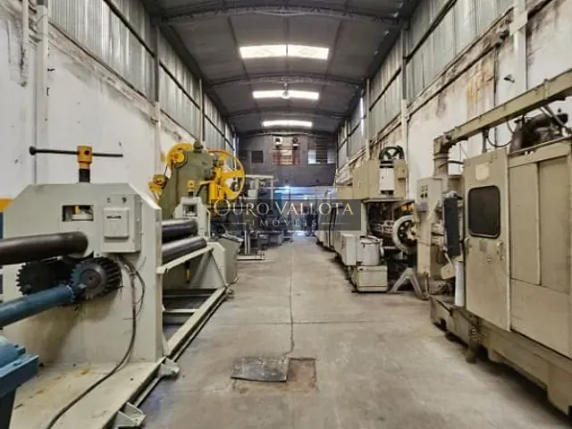 Galpão / Barracão com 1770m², para alugar, no bairro Brás em São Paulo
