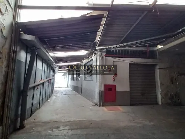 Galpão / Barracão com 1500m², à venda, no bairro Brás em São Paulo
