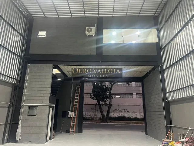Galpão / Barracão com 500m², à venda, no bairro Jardim Vila Formosa em São Paulo