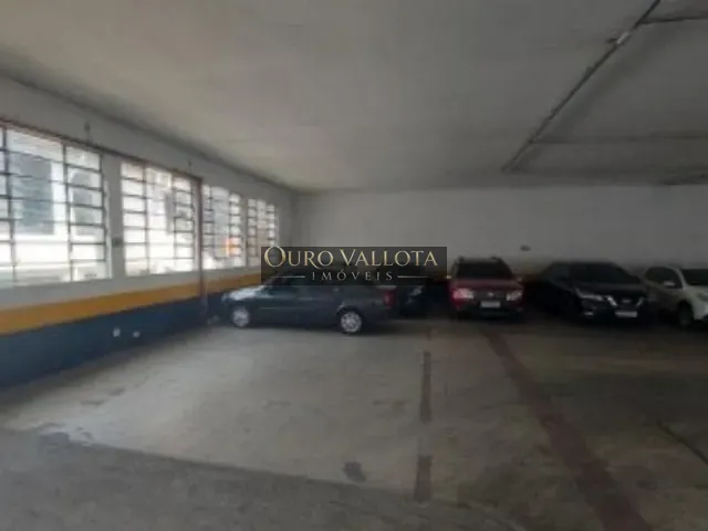 Galpão / Barracão com 918m², à venda, no bairro Santa Ifigênia em São Paulo