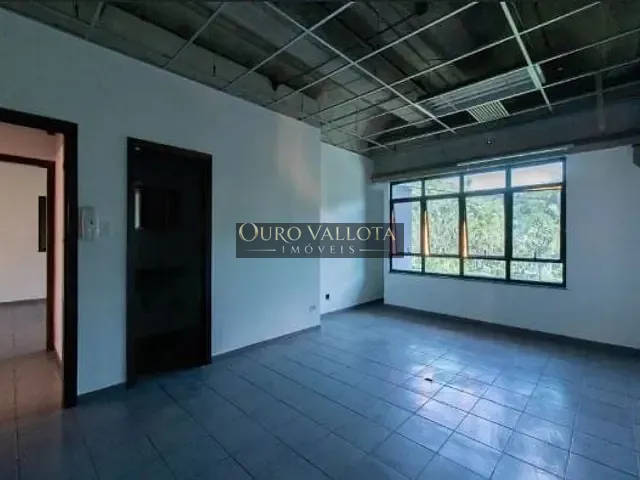 Galpão / Barracão com 3000m², para alugar, no bairro Jardim Regina Alice em Barueri