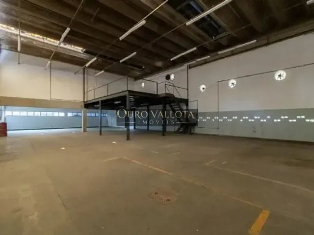 Galpão / Barracão com 3000m², para alugar, no bairro Jardim Regina Alice em Barueri