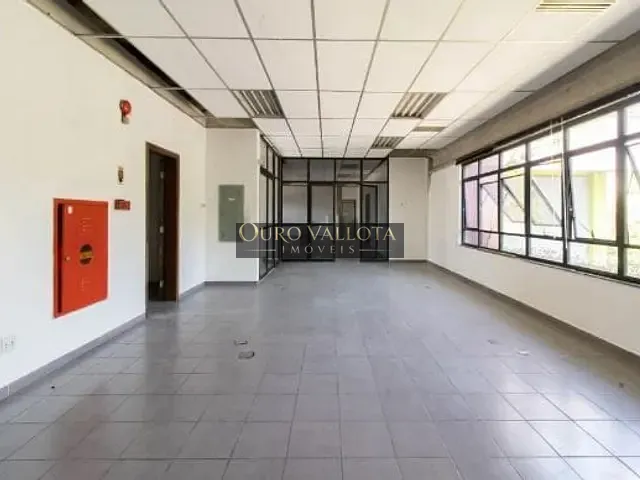Galpão / Barracão com 3000m², para alugar, no bairro Jardim Regina Alice em Barueri