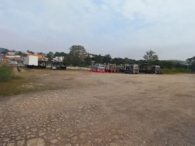 Galpão / Barracão para alugar, no bairro Batistini em São Bernardo do Campo