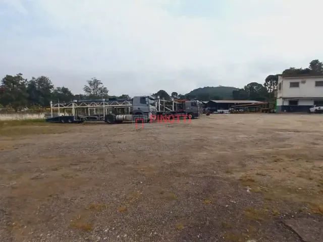 Galpão / Barracão para alugar, no bairro Batistini em São Bernardo do Campo