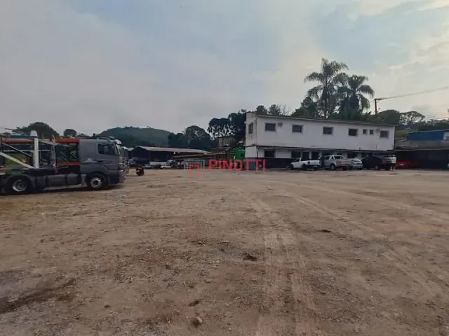 Galpão / Barracão para alugar, no bairro Batistini em São Bernardo do Campo