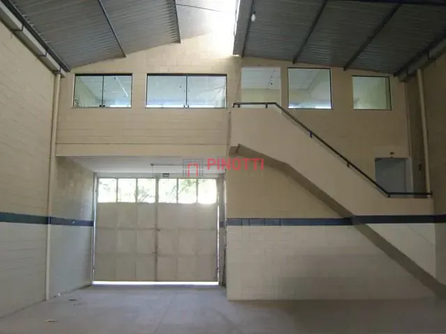 Galpão / Barracão à venda, no bairro Vila Príncipe de Gales em Santo André