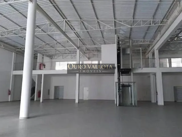 Galpão / Barracão com 272m², para alugar, no bairro Penha de França em São Paulo