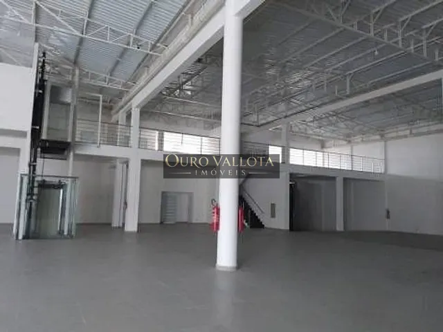 Galpão / Barracão com 272m², para alugar, no bairro Penha de França em São Paulo