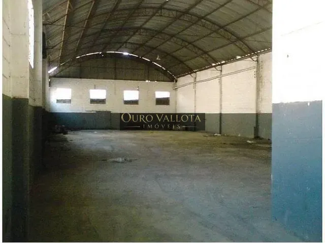 Galpão / Barracão com 1000m², à venda, no bairro Jardim Nossa Senhora Aparecida em Guarulhos