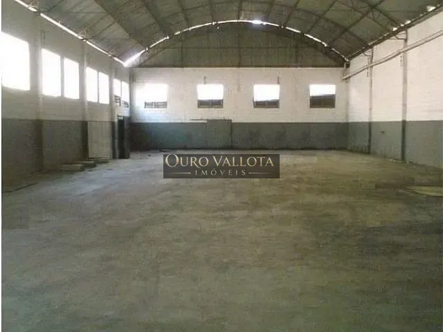 Galpão / Barracão com 1000m², à venda, no bairro Jardim Nossa Senhora Aparecida em Guarulhos