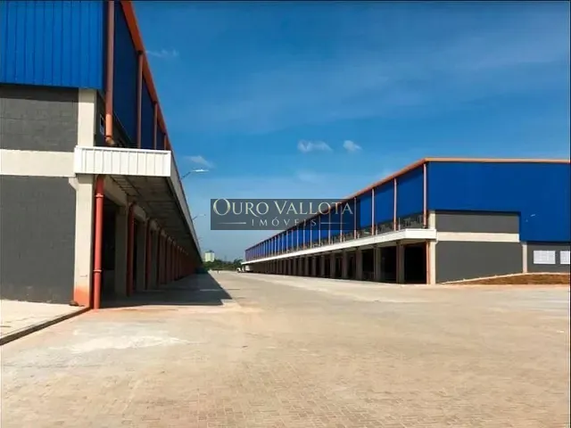 Galpão / Barracão com 2839m², para alugar, no bairro Vila Nova Bonsucesso em Guarulhos