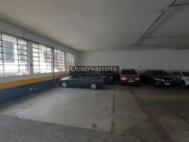 Galpão / Barracão com 918m², para alugar, no bairro Santa Ifigênia em São Paulo