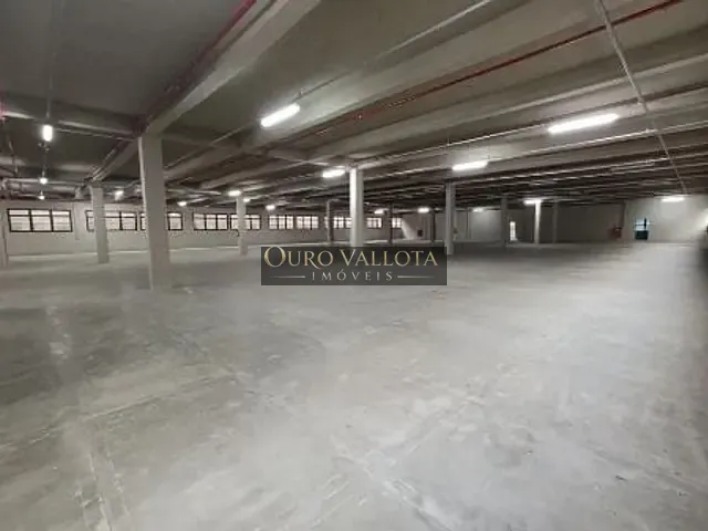 Galpão / Barracão com 4162m², para alugar, no bairro Lapa de Baixo em São Paulo