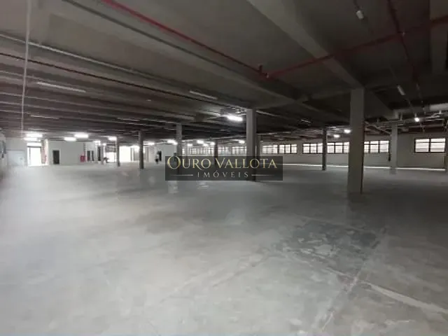 Galpão / Barracão com 4162m², para alugar, no bairro Lapa de Baixo em São Paulo