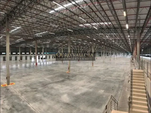 Galpão / Barracão com 17940m², para alugar, no bairro Vila Nova Bonsucesso em Guarulhos