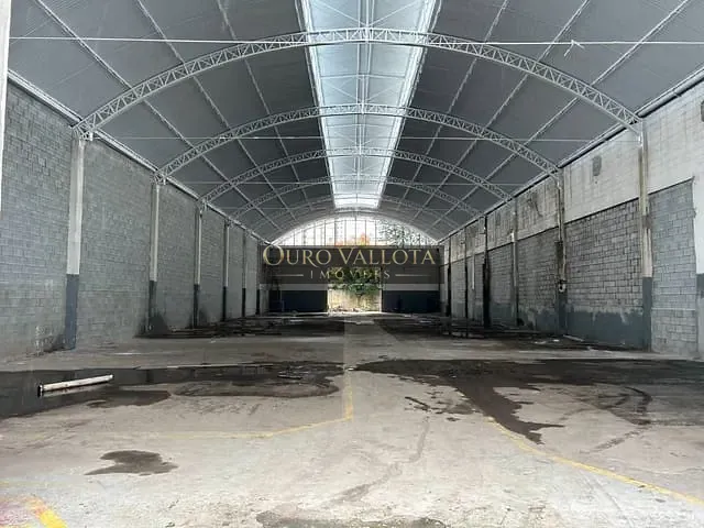 Galpão / Barracão com 1000m², para alugar, no bairro Parque Novo Mundo em São Paulo