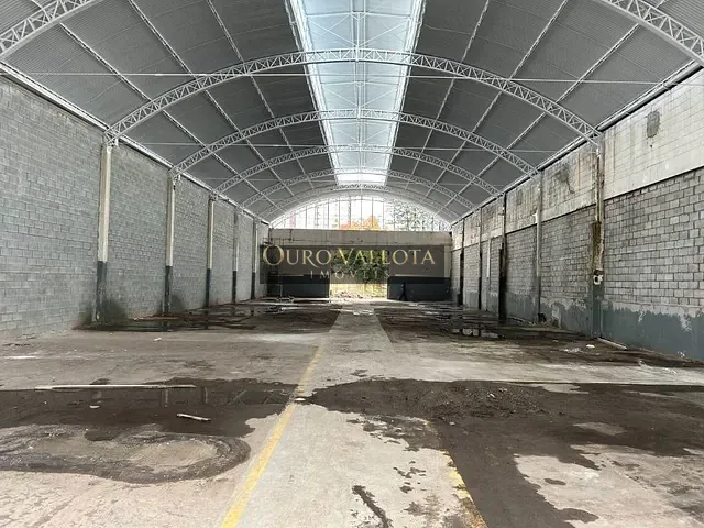 Galpão / Barracão com 1000m², para alugar, no bairro Parque Novo Mundo em São Paulo