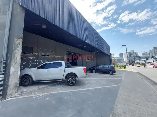 Galpão / Barracão para alugar, no bairro Vila Dusi em São Bernardo do Campo