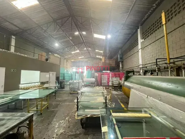 Galpão / Barracão para alugar, no bairro Paulicéia em São Bernardo do Campo