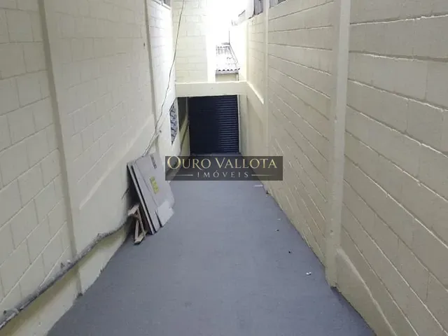 Galpão / Barracão com 800m², para alugar, no bairro Casa Verde Alta em São Paulo