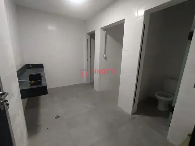 Galpão / Barracão para alugar, no bairro Vila Armando Bondioli em São Bernardo do Campo