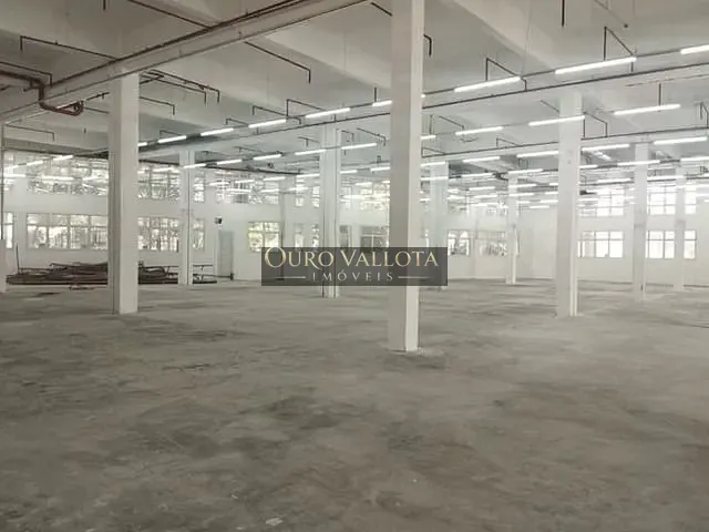 Galpão / Barracão com 5198m², para alugar, no bairro Barra Funda em São Paulo
